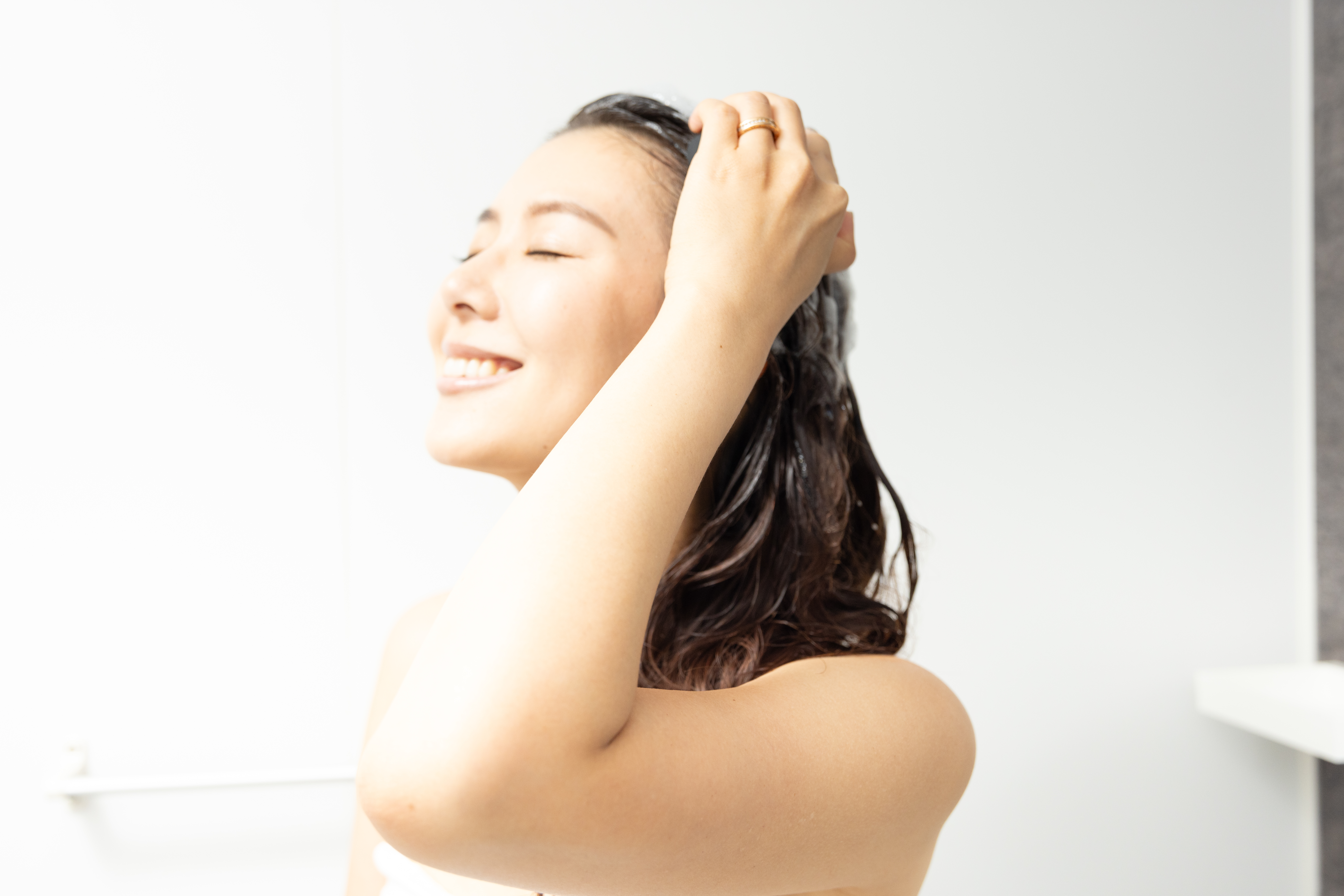 https://hakata.hands.net/item/4573294744111-model-2.jpg
